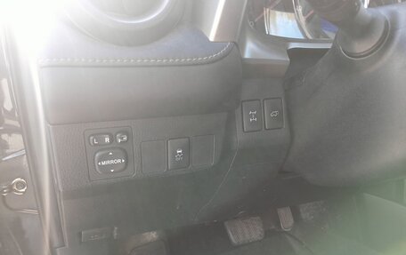 Toyota RAV4, 2014 год, 1 990 000 рублей, 10 фотография
