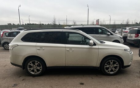 Mitsubishi Outlander III рестайлинг 3, 2012 год, 1 100 000 рублей, 2 фотография