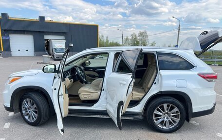 Toyota Highlander III, 2014 год, 3 199 000 рублей, 13 фотография