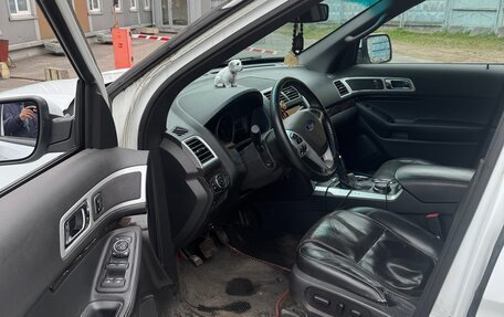 Ford Explorer VI, 2013 год, 1 400 000 рублей, 13 фотография