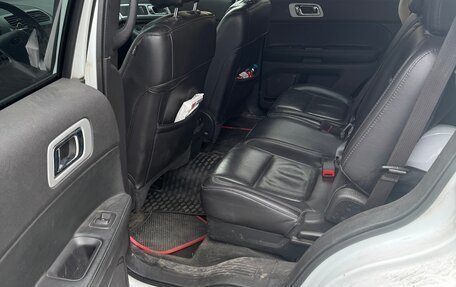 Ford Explorer VI, 2013 год, 1 400 000 рублей, 12 фотография