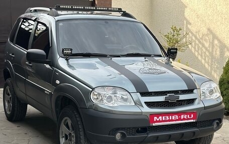 Chevrolet Niva I рестайлинг, 2014 год, 710 000 рублей, 2 фотография