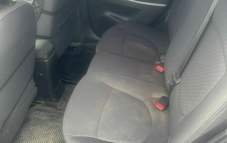 Hyundai Solaris II рестайлинг, 2012 год, 595 000 рублей, 9 фотография