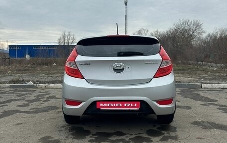Hyundai Solaris II рестайлинг, 2012 год, 595 000 рублей, 5 фотография