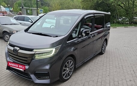 Honda Stepwgn IV, 2019 год, 2 550 000 рублей, 3 фотография