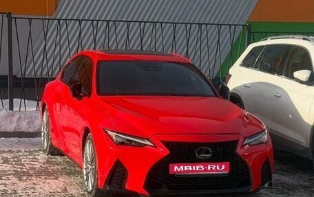 Lexus IS III, 2022 год, 6 000 000 рублей, 3 фотография