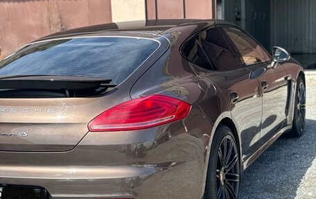 Porsche Panamera II рестайлинг, 2013 год, 2 450 000 рублей, 3 фотография