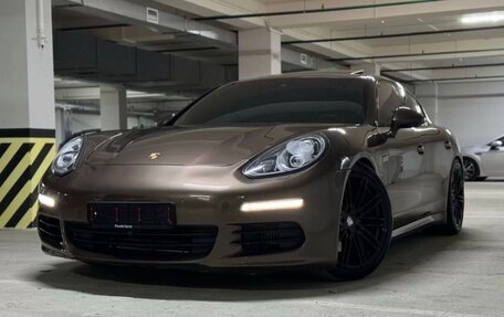 Porsche Panamera II рестайлинг, 2013 год, 2 450 000 рублей, 10 фотография
