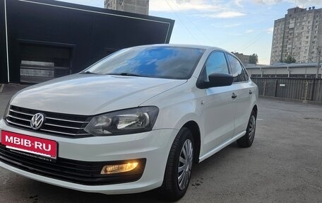 Volkswagen Polo VI (EU Market), 2019 год, 720 000 рублей, 2 фотография