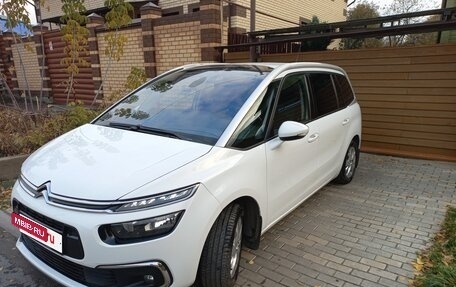 Citroen C4 Picasso II рестайлинг, 2017 год, 1 400 000 рублей, 2 фотография