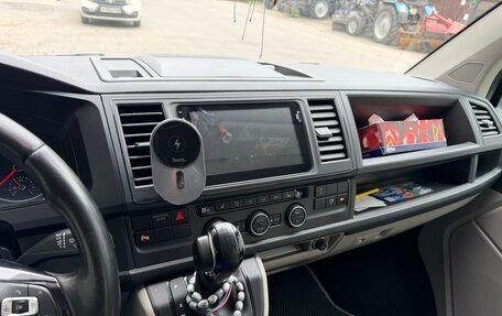 Volkswagen Caravelle T6 рестайлинг, 2017 год, 3 490 000 рублей, 4 фотография