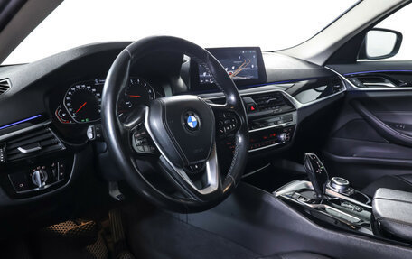 BMW 5 серия, 2020 год, 2 490 000 рублей, 14 фотография