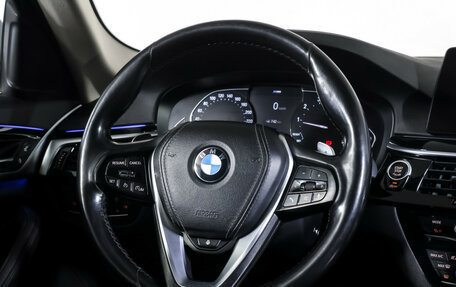 BMW 5 серия, 2020 год, 2 490 000 рублей, 13 фотография
