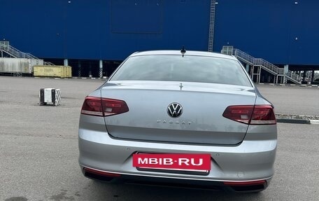 Volkswagen Passat B8 рестайлинг, 2021 год, 2 600 000 рублей, 4 фотография
