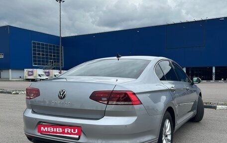 Volkswagen Passat B8 рестайлинг, 2021 год, 2 600 000 рублей, 3 фотография