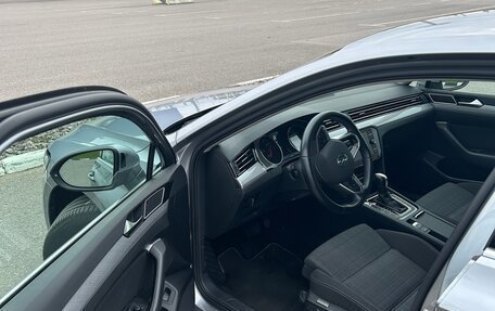 Volkswagen Passat B8 рестайлинг, 2021 год, 2 600 000 рублей, 9 фотография