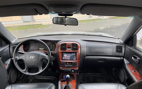 Hyundai Sonata IV рестайлинг, 2004 год, 260 000 рублей, 9 фотография
