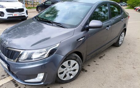 KIA Rio III рестайлинг, 2014 год, 800 000 рублей, 2 фотография