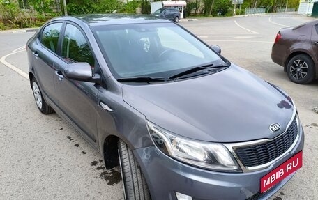 KIA Rio III рестайлинг, 2014 год, 800 000 рублей, 3 фотография
