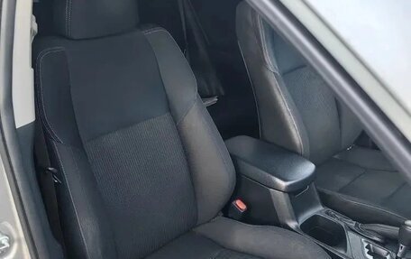 Toyota RAV4, 2015 год, 2 550 000 рублей, 10 фотография