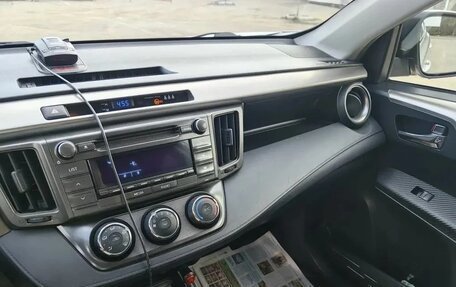 Toyota RAV4, 2015 год, 2 550 000 рублей, 14 фотография