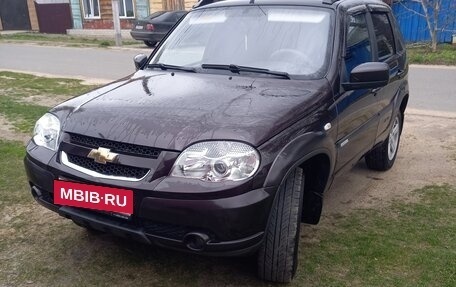 Chevrolet Niva I рестайлинг, 2013 год, 560 000 рублей, 3 фотография