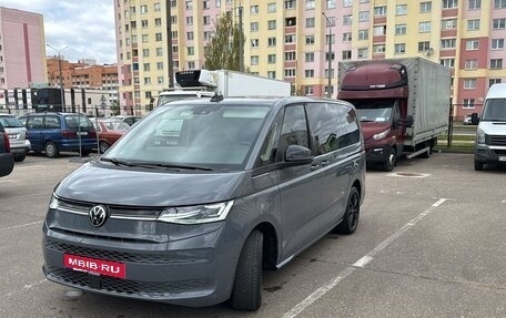 Volkswagen Multivan, 2023 год, 5 700 000 рублей, 1 фотография