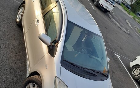 Toyota Yaris III рестайлинг, 2008 год, 450 000 рублей, 1 фотография