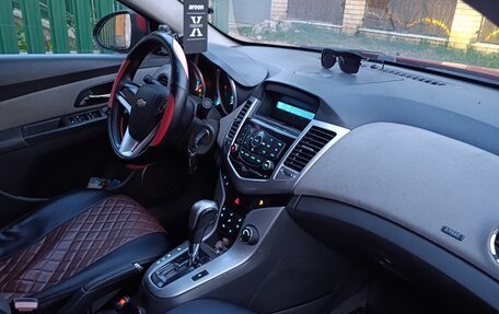 Chevrolet Cruze II, 2009 год, 500 000 рублей, 11 фотография