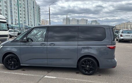 Volkswagen Multivan, 2023 год, 5 700 000 рублей, 4 фотография