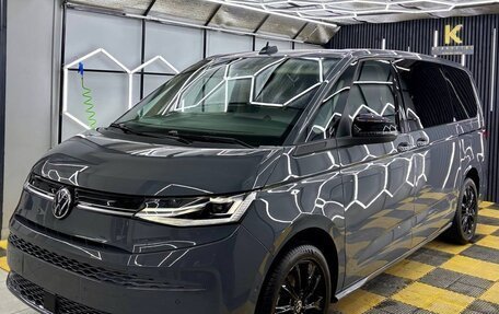 Volkswagen Multivan, 2023 год, 5 700 000 рублей, 11 фотография