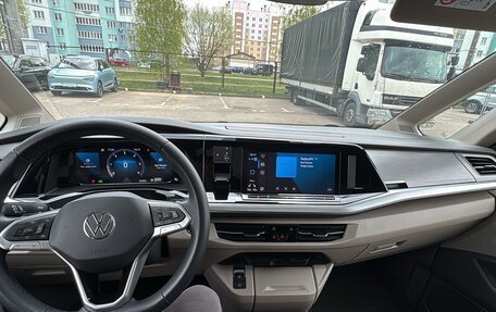 Volkswagen Multivan, 2023 год, 5 700 000 рублей, 8 фотография