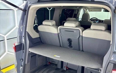 Volkswagen Multivan, 2023 год, 5 700 000 рублей, 20 фотография