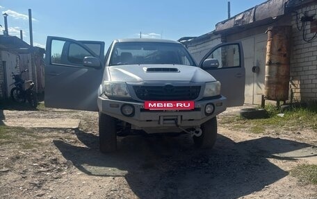 Toyota Hilux VII, 2012 год, 2 100 000 рублей, 2 фотография