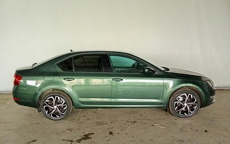 Skoda Octavia, 2019 год, 1 890 000 рублей, 7 фотография