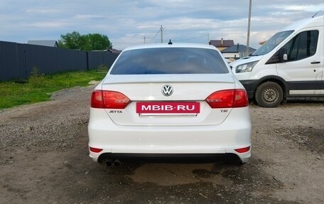 Volkswagen Jetta VI, 2014 год, 1 099 999 рублей, 6 фотография