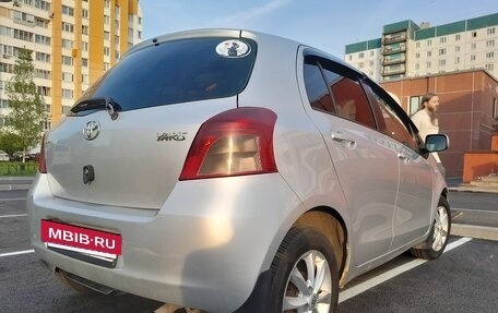 Toyota Yaris III рестайлинг, 2008 год, 450 000 рублей, 4 фотография