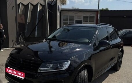 Volkswagen Touareg III, 2016 год, 2 800 000 рублей, 2 фотография