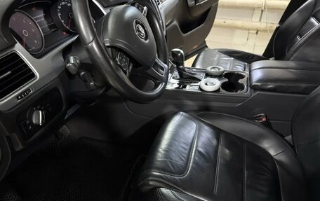 Volkswagen Touareg III, 2016 год, 2 800 000 рублей, 8 фотография