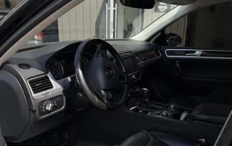 Volkswagen Touareg III, 2016 год, 2 800 000 рублей, 14 фотография
