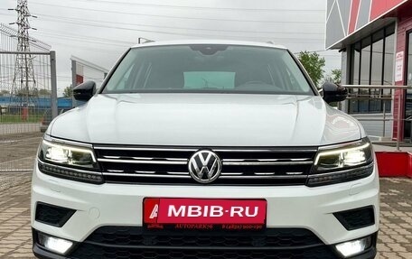 Volkswagen Tiguan II, 2019 год, 2 529 000 рублей, 2 фотография