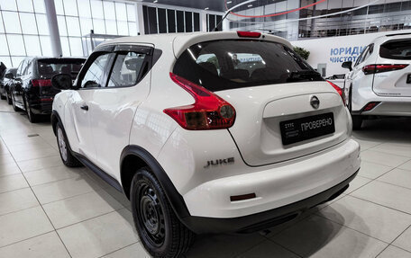 Nissan Juke II, 2013 год, 899 000 рублей, 7 фотография