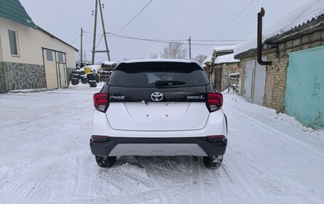 Toyota Yaris XP150 рестайлинг, 2022 год, 1 900 000 рублей, 4 фотография