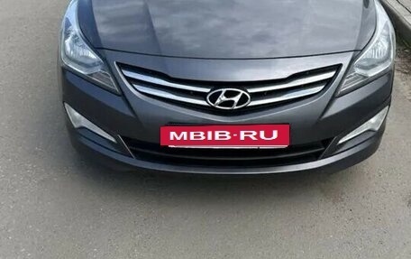 Hyundai Solaris II рестайлинг, 2015 год, 870 000 рублей, 3 фотография