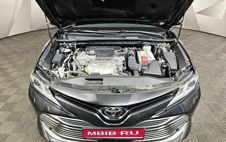 Toyota Camry, 2018 год, 2 205 000 рублей, 10 фотография