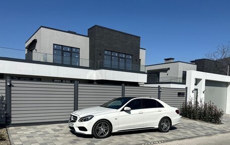 Mercedes-Benz E-Класс AMG, 2015 год, 2 150 000 рублей, 7 фотография