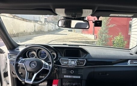 Mercedes-Benz E-Класс AMG, 2015 год, 2 150 000 рублей, 8 фотография