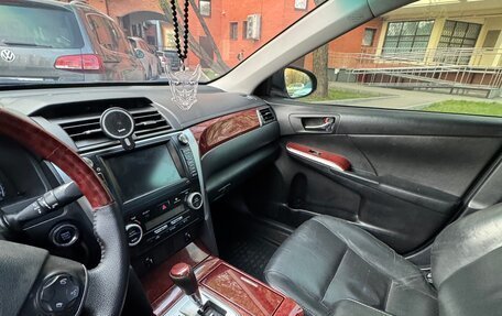 Toyota Camry, 2012 год, 1 570 000 рублей, 13 фотография