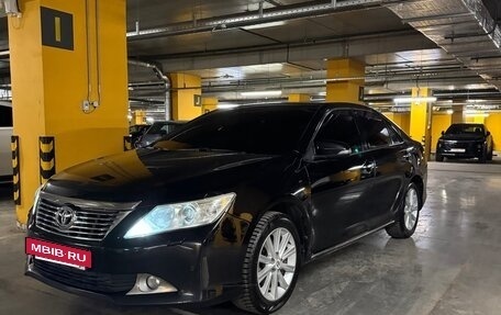 Toyota Camry, 2012 год, 1 570 000 рублей, 6 фотография