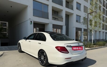 Mercedes-Benz E-Класс AMG, 2017 год, 4 800 000 рублей, 11 фотография